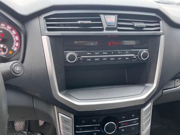 Maxus T60 DCAB 4x2 DX REF #NR58 - Imagen 12