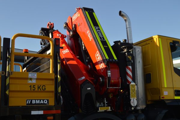 Iveco 2024 Trakker500 CV / AUT 8x4 con Grua Fassi F545 RA 2.28 15.000 KG/ NUEVO / - Imagen 7